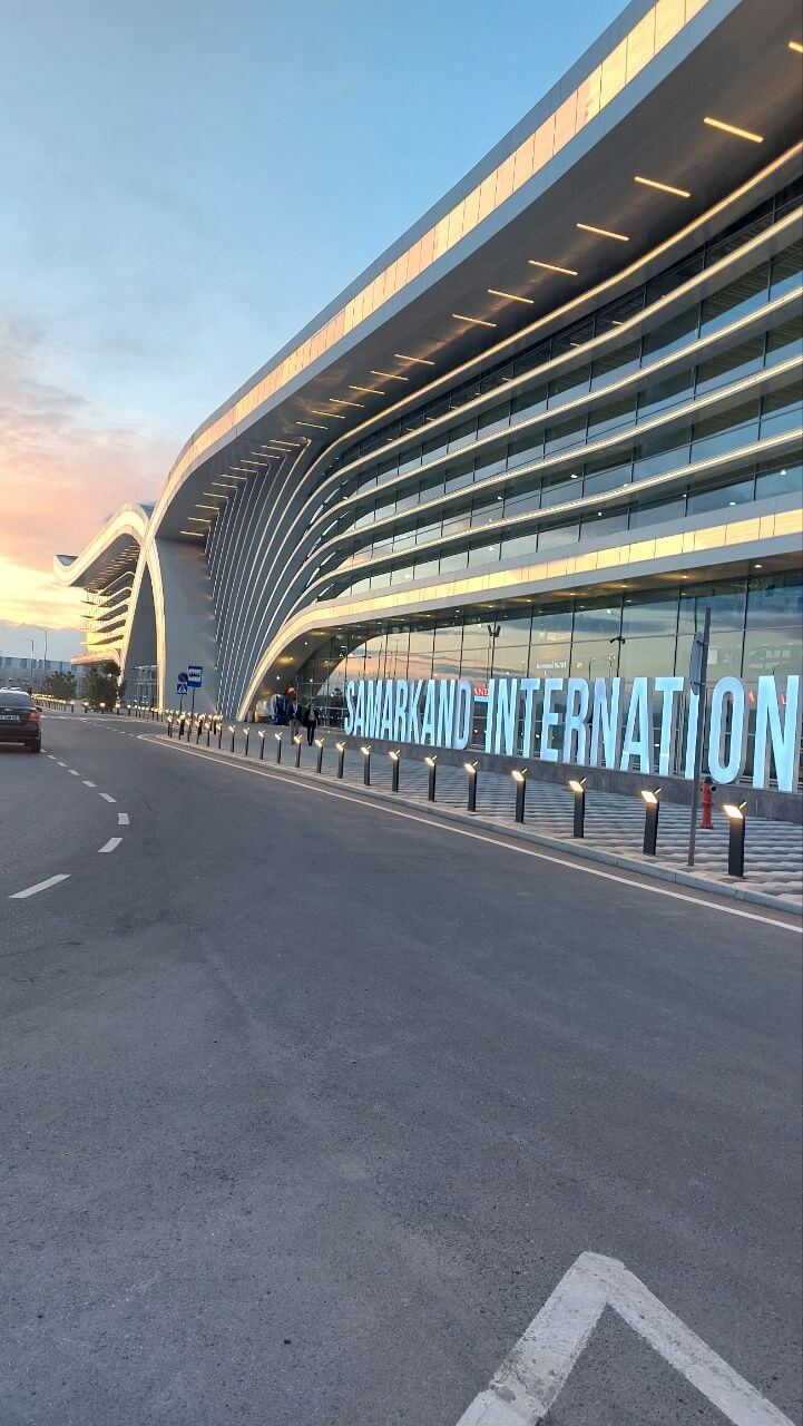 Самарқанд сеҳрини ҳис этиб...